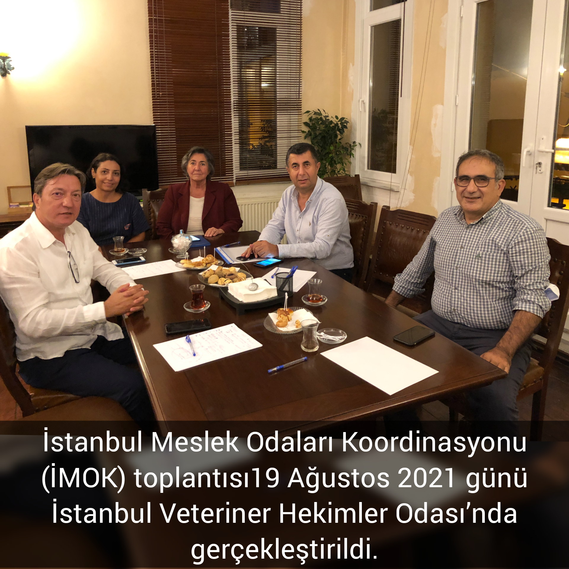 İstanbul Meslek Odaları Koordinasyonu (İMOK) toplantısı 19 Ağustos 2021 günü İstanbul Veteriner Hekimler Odası’nda gerçekleştirildi.